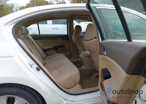 2008 Honda Accord 2.4 Ex z USA, uszkodzony, nr VIN JHMCP26758C045954